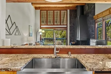 57089 Wild Lily Lane Sunriver OR 97707