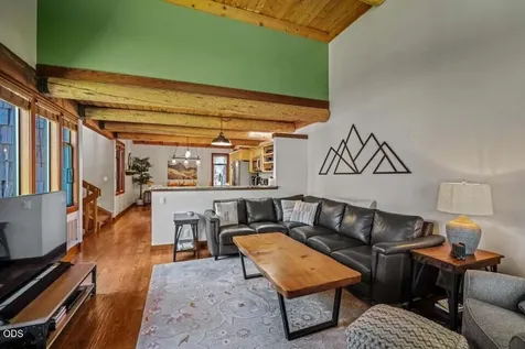 57089 Wild Lily Lane Sunriver OR 97707