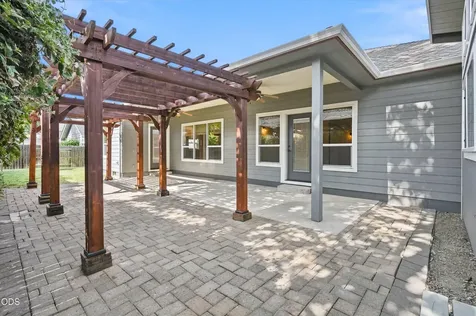 88 Pineridge Lane Eagle Point OR 97524