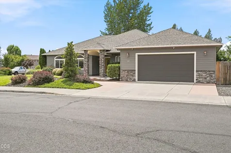 88 Pineridge Lane Eagle Point OR 97524