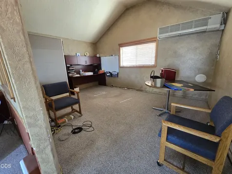 1427 SW Highland Avenue Redmond OR 97756