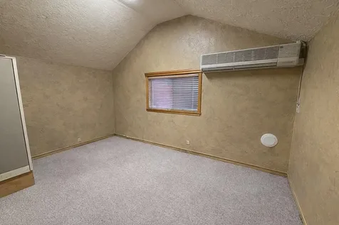 1427 SW Highland Avenue Redmond OR 97756