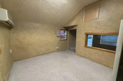 1427 SW Highland Avenue Redmond OR 97756