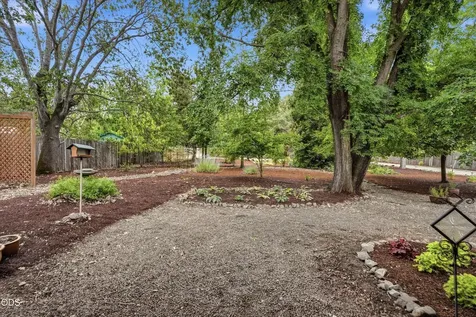 2298 Camp Baker Road Medford OR 97501