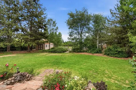 2298 Camp Baker Road Medford OR 97501
