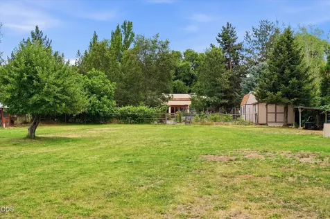 2298 Camp Baker Road Medford OR 97501