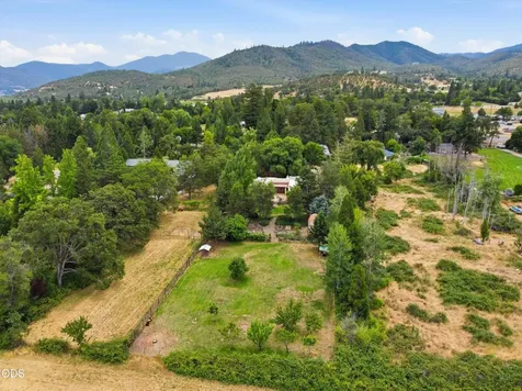2298 Camp Baker Road Medford OR 97501