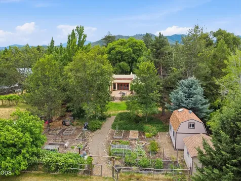 2298 Camp Baker Road Medford OR 97501