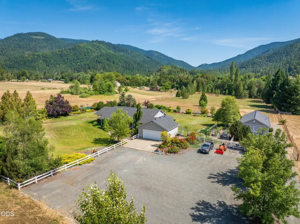 3959 Jumpoff Joe Creek Road Grants Pass OR 97526