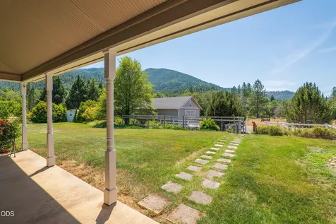 3959 Jumpoff Joe Creek Road Grants Pass OR 97526