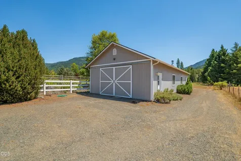 3959 Jumpoff Joe Creek Road Grants Pass OR 97526
