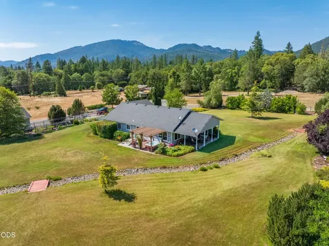3959 Jumpoff Joe Creek Road Grants Pass OR 97526