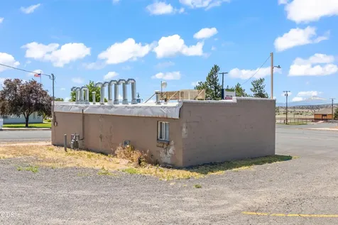 590 Jefferson Avenue Metolius OR 97741