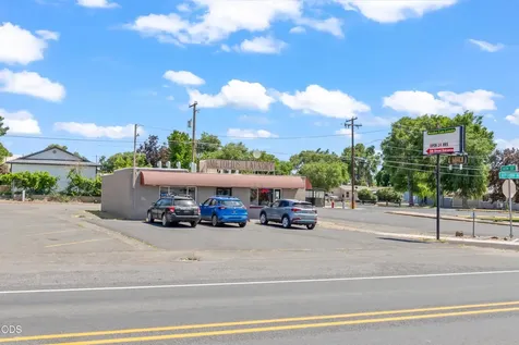 590 Jefferson Avenue Metolius OR 97741
