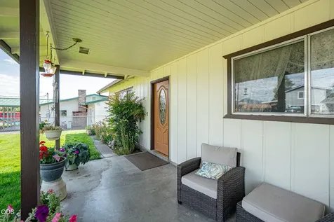 6181 Thistle Lane Central Point OR 97502