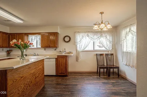 6181 Thistle Lane Central Point OR 97502
