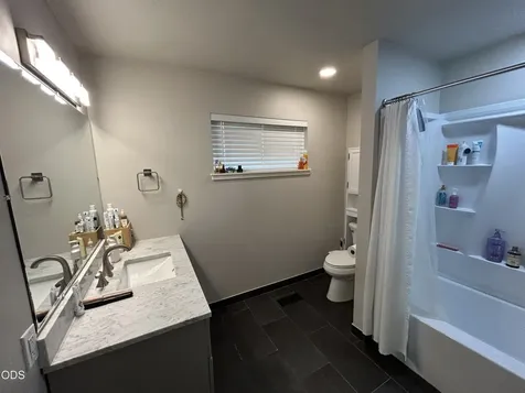 1024 NW Hawthorne Avenue Grants Pass OR 97526
