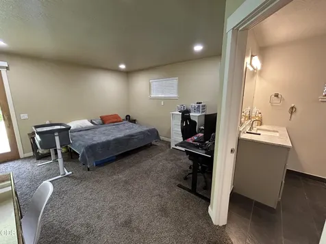 1024 NW Hawthorne Avenue Grants Pass OR 97526