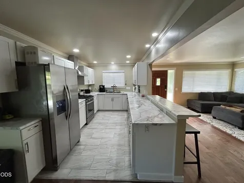 1024 NW Hawthorne Avenue Grants Pass OR 97526