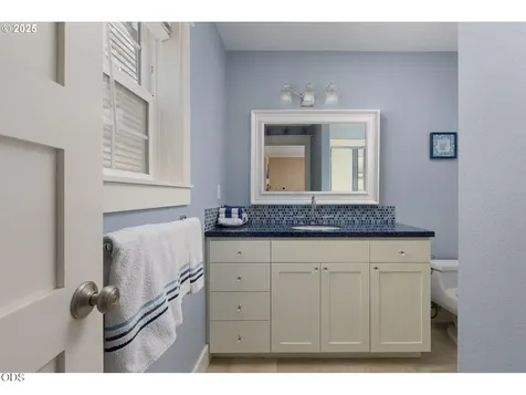 6415 Dory Pointe Loop Pacific City OR 97135
