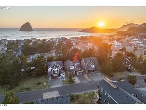 6415 Dory Pointe Loop Pacific City OR 97135