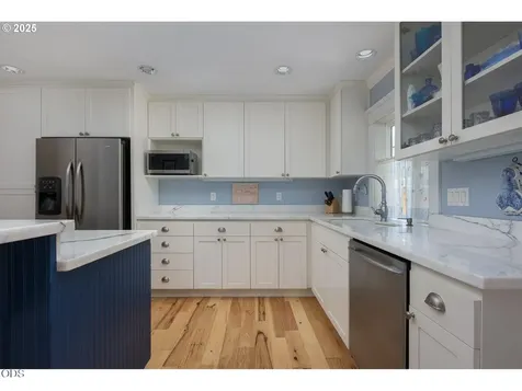 6415 Dory Pointe Loop Pacific City OR 97135
