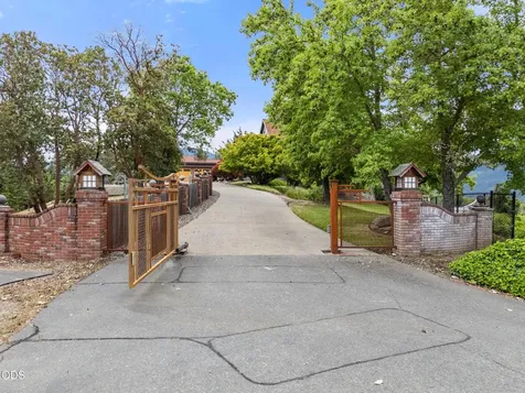 928 W Woodside Street Grants Pass OR 97527