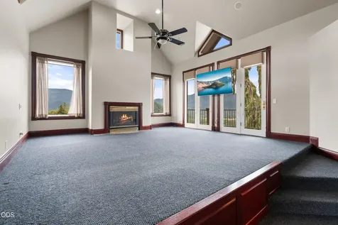 928 W Woodside Street Grants Pass OR 97527
