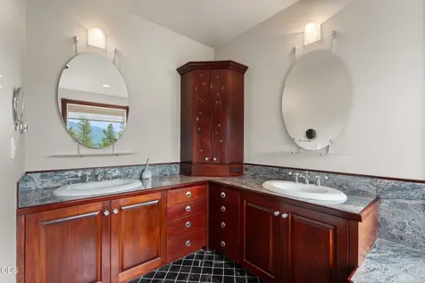 928 W Woodside Street Grants Pass OR 97527