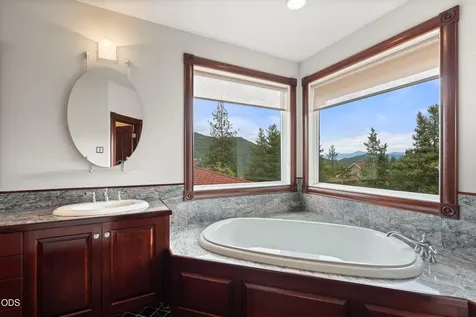 928 W Woodside Street Grants Pass OR 97527