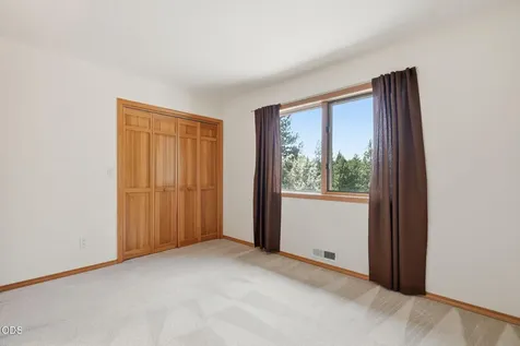 3465 NW Conrad Drive Bend OR 97703