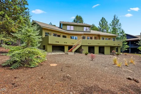 3465 NW Conrad Drive Bend OR 97703