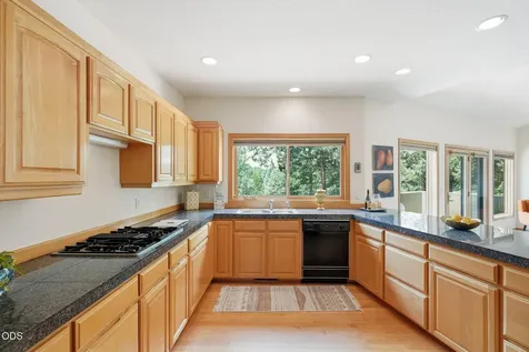 3465 NW Conrad Drive Bend OR 97703