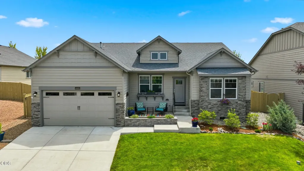 4466 SW Umatilla Avenue Redmond OR 97756