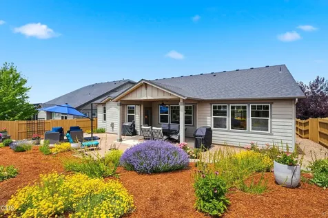 4466 SW Umatilla Avenue Redmond OR 97756