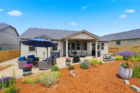4466 SW Umatilla Avenue Redmond OR 97756