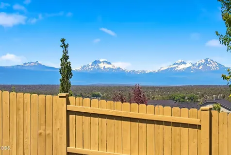 4466 SW Umatilla Avenue Redmond OR 97756