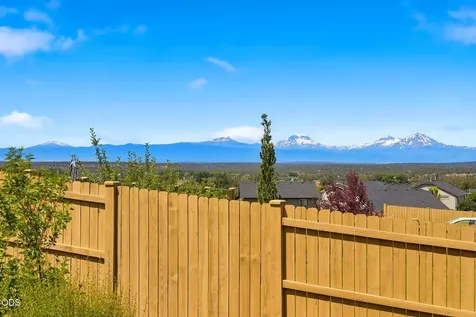 4466 SW Umatilla Avenue Redmond OR 97756