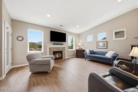 4466 SW Umatilla Avenue Redmond OR 97756
