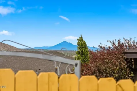 4466 SW Umatilla Avenue Redmond OR 97756