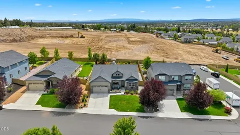 4466 SW Umatilla Avenue Redmond OR 97756
