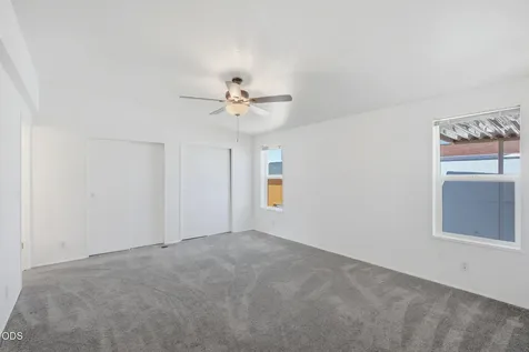4729 S Pacific Highway Phoenix OR 97535