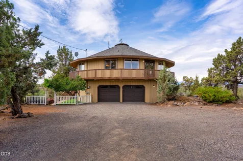5365 NW Zamia Avenue Redmond OR 97756