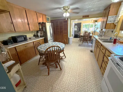 3206 Summers Lane Klamath Falls OR 97603