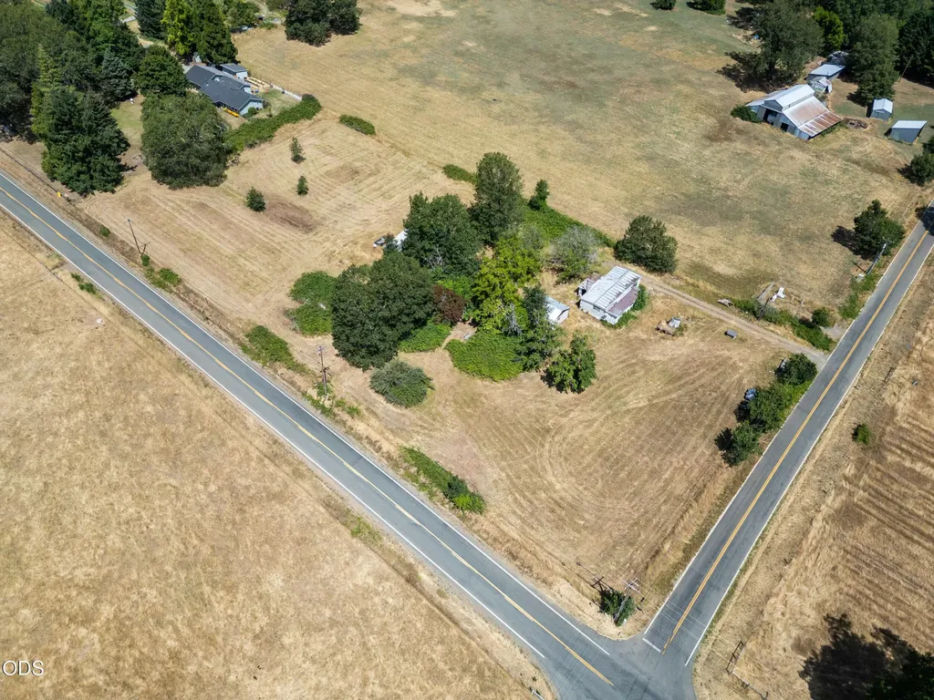 2670 Kincaid Road Williams OR 97544