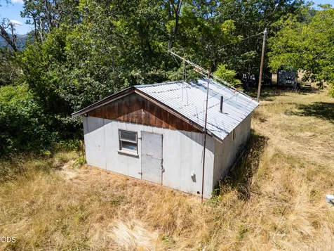 2670 Kincaid Road Williams OR 97544