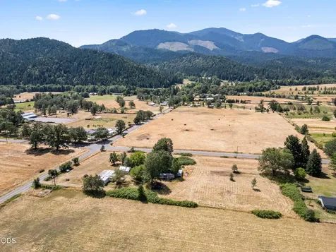 2670 Kincaid Road Williams OR 97544