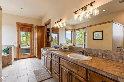 18810 SW Sisters Place Powell Butte OR 97753