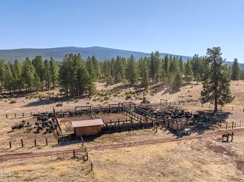 300 Road 49 Silverlake Highway Chiloquin OR 97624