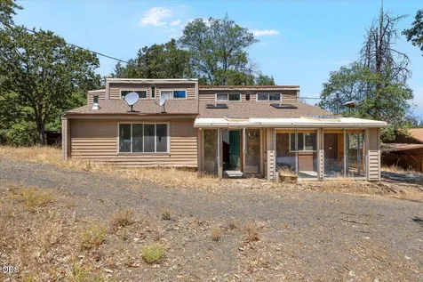 2350 Galls Creek Road Gold Hill OR 97525